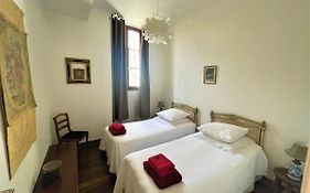 Tres Bel Appartement Dijonnais Place Wilson Gutembert